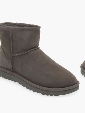 UGG Kids Classic Mini Boot in Dark Gray